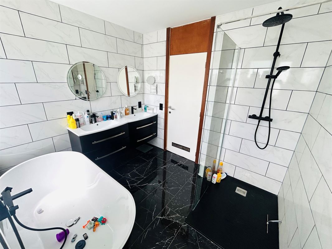 Image 21 : Maison à 7080 SARS-LA-BRUYÈRE (Belgique) - Prix 650.000 &euro;