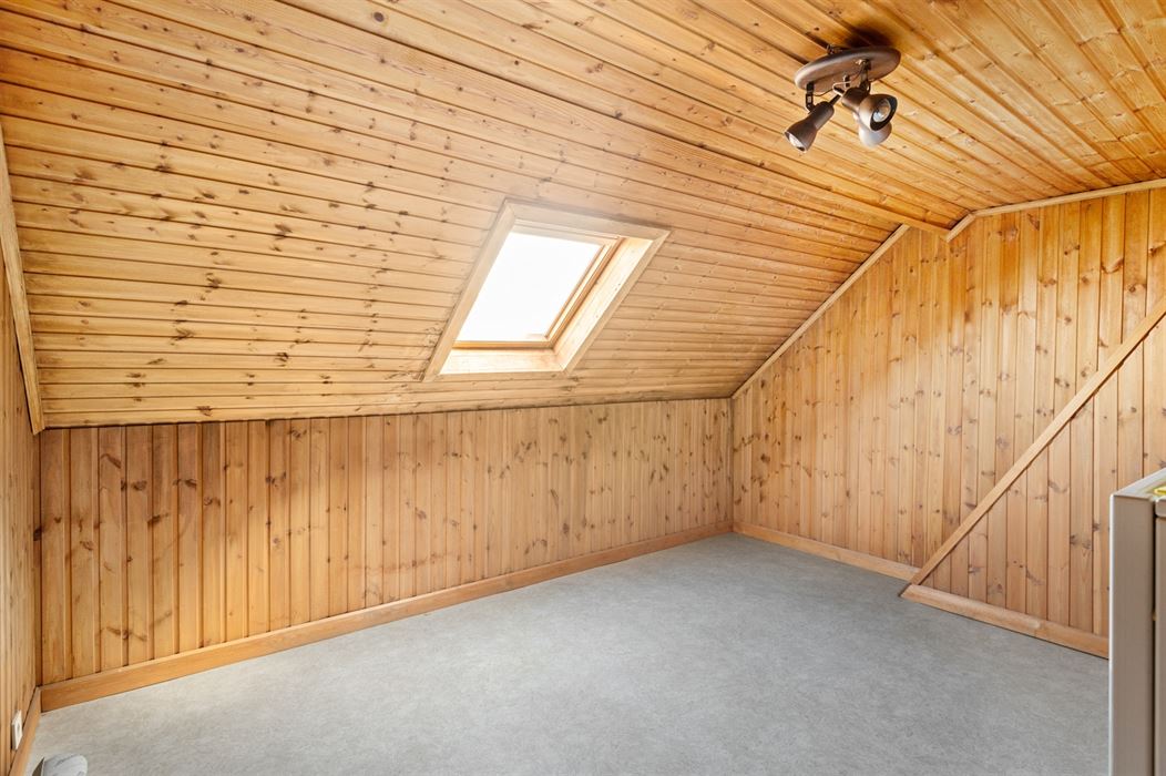 RUIME 5-SLPK-WONING MET GROTE TUIN