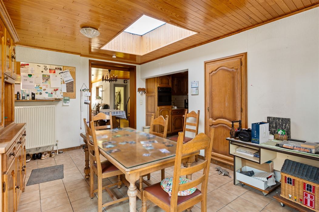 RUIME 5-SLPK-WONING MET GROTE TUIN