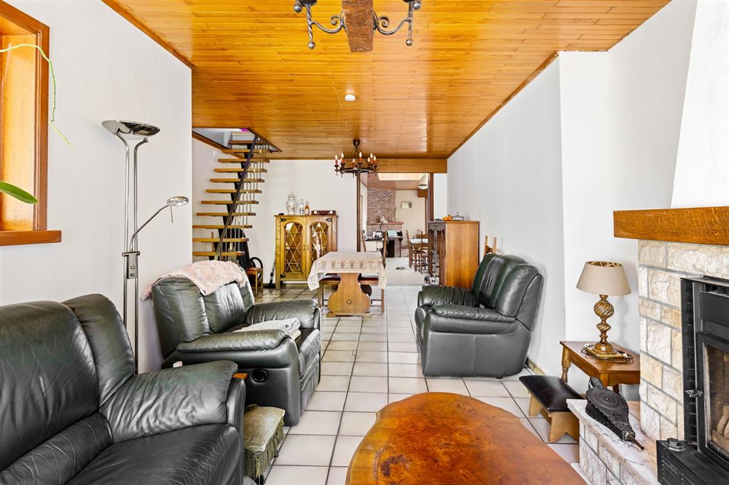 RUIME 5-SLPK-WONING MET GROTE TUIN