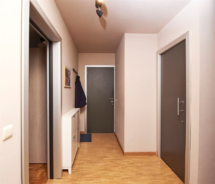2 slpk-app met groot zonneterras en berging 1 en garagebox 2