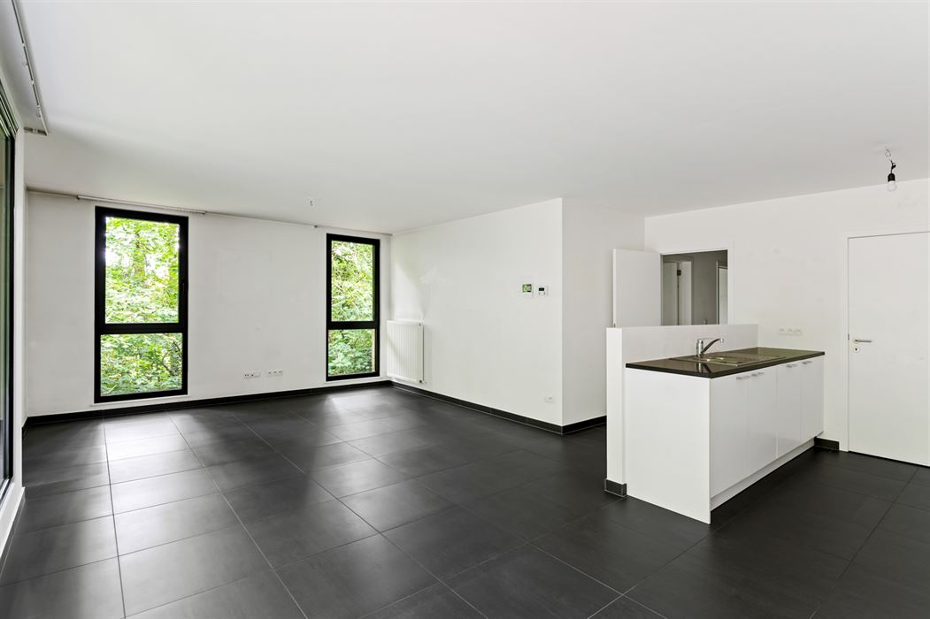 RESIDENTIEEL GELEGEN 2-SLPK-APP MET AUTOSTAANPLAATS