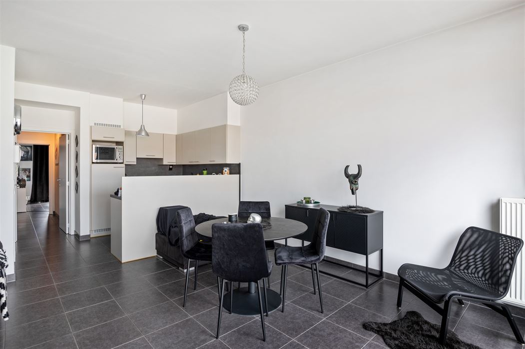 MOOI 3-SLPK-APPARTEMENT MET TERRAS EN GARAGE