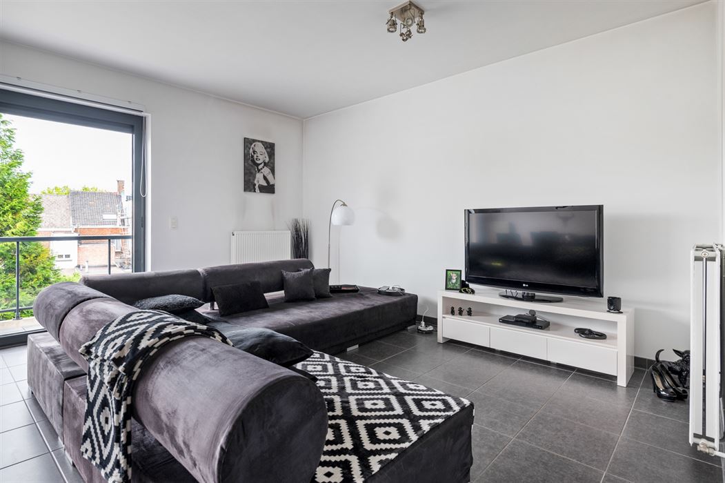 MOOI 3-SLPK-APPARTEMENT MET TERRAS EN GARAGE