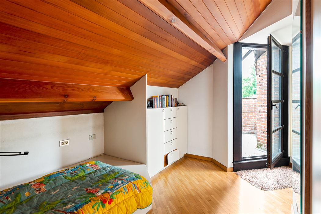 PRACHTIGE VILLA TE KOOP IN EEN OASE VAN GROEN