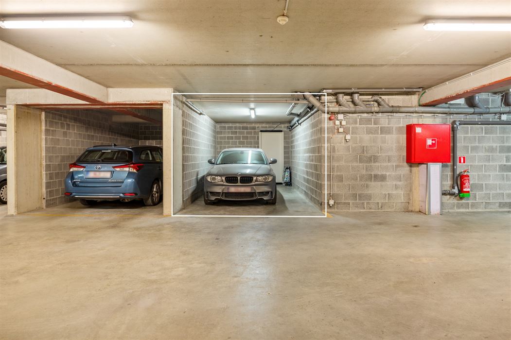 MOOI 3-SLPK-APPARTEMENT MET TERRAS EN GARAGE