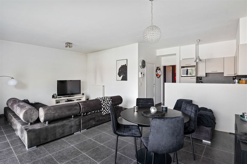 MOOI 3-SLPK-APPARTEMENT MET TERRAS EN GARAGE