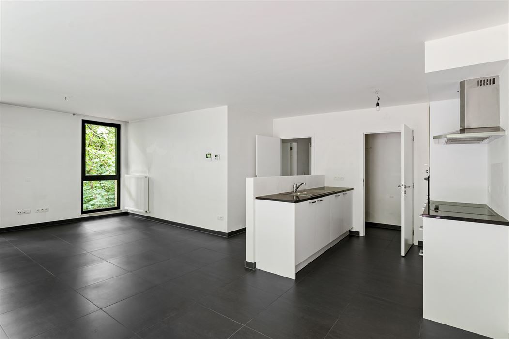 RESIDENTIEEL GELEGEN 2-SLPK-APP MET AUTOSTAANPLAATS