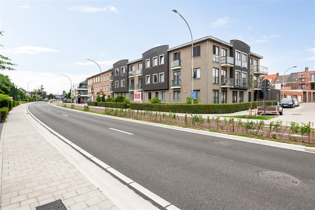 MOOI 3-SLPK-APPARTEMENT MET TERRAS EN GARAGE