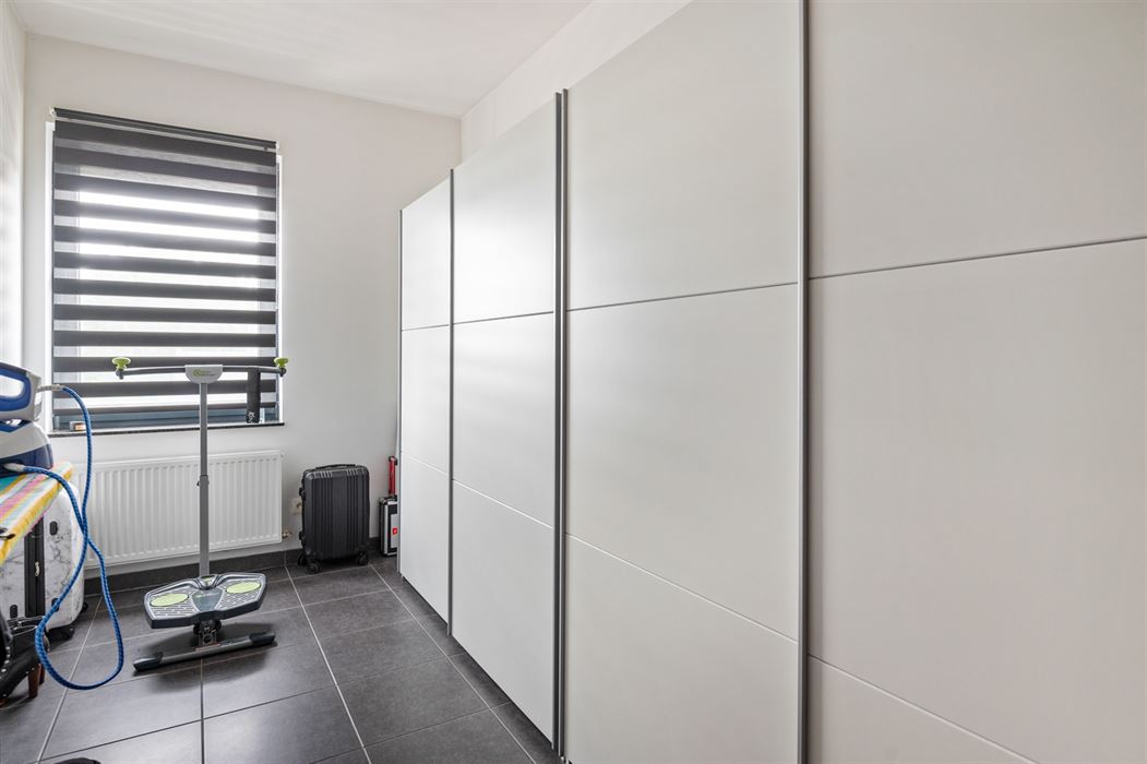 MOOI 3-SLPK-APPARTEMENT MET TERRAS EN GARAGE
