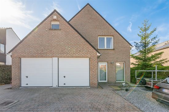 ZEER GOED ONDERHOUDEN VILLA MET 3 à 5 SLPK 