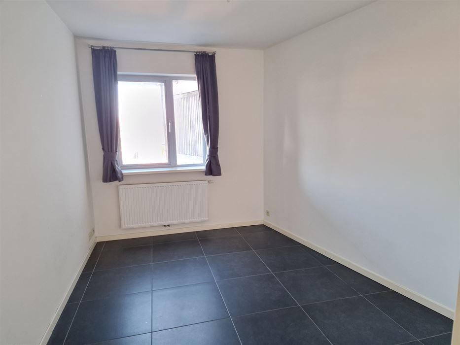 RECENT 2-SLPK-APP MET RUIM TERRAS