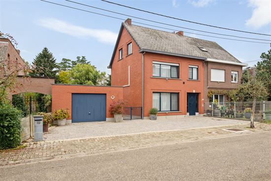 PERFECT ONDERHOUDEN WONING TE KOOP MET 4 SLPK