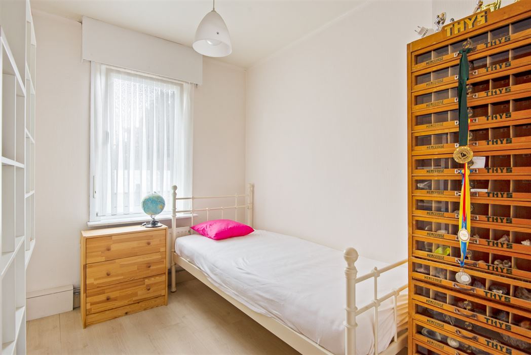 PERFECT ONDERHOUDEN WONING TE KOOP MET 4 SLPK