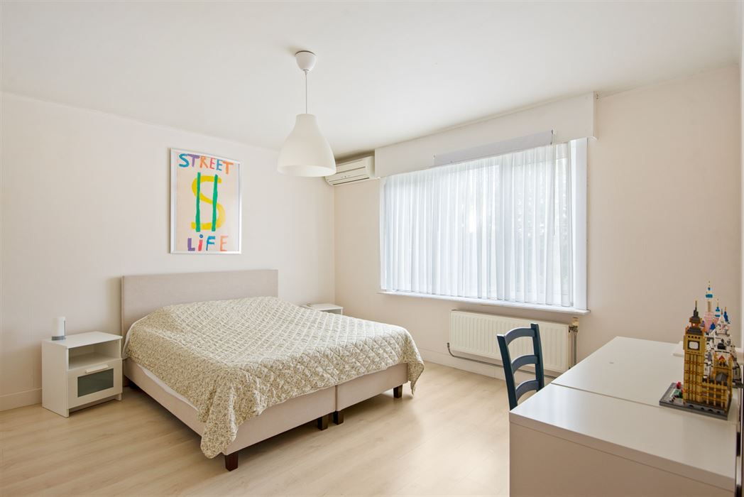 PERFECT ONDERHOUDEN WONING TE KOOP MET 4 SLPK