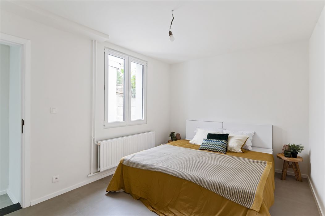 UNIEK GERENOVEERD PROJECT MET 5 SLAAPKAMERS BESTAANDE UIT 2 APPARTEMENTEN