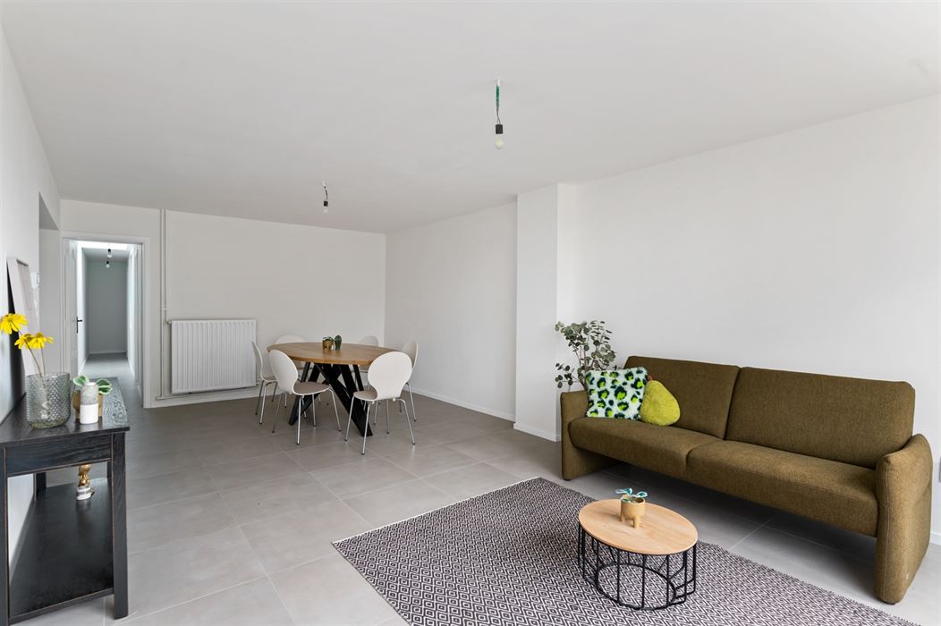 UNIEK GERENOVEERD PROJECT MET 5 SLAAPKAMERS BESTAANDE UIT 2 APPARTEMENTEN