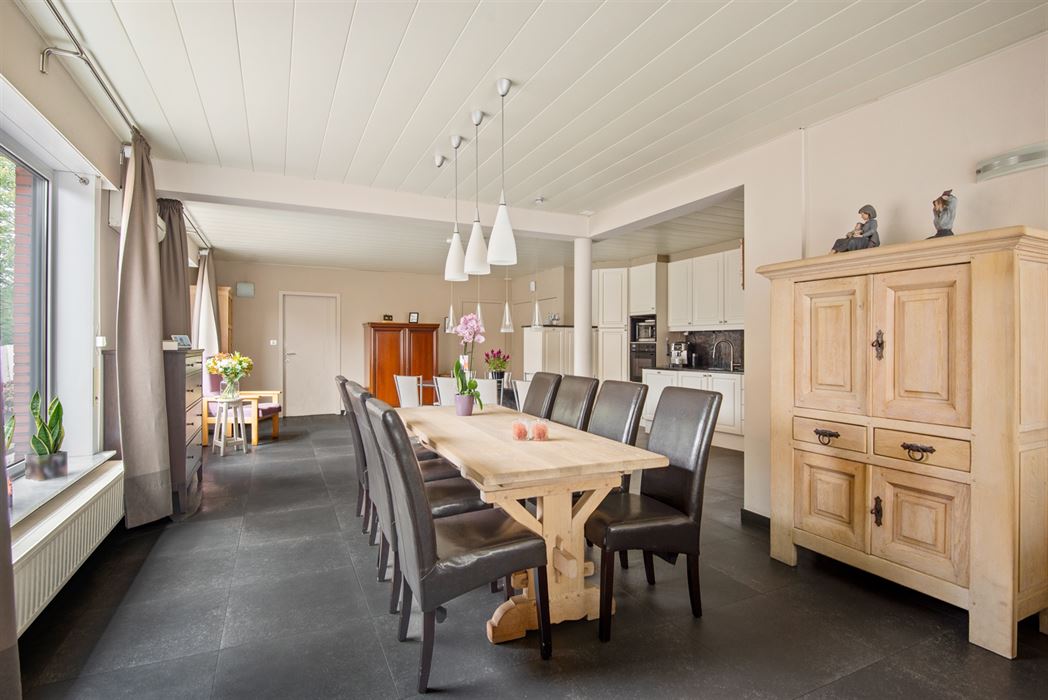 PERFECT ONDERHOUDEN WONING TE KOOP MET 4 SLPK