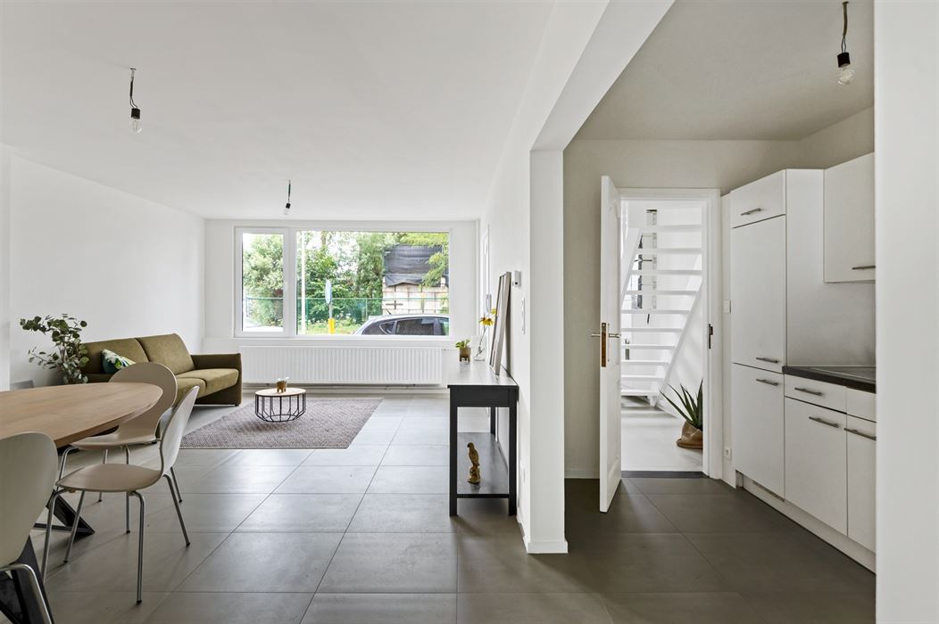 UNIEK GERENOVEERD PROJECT MET 5 SLAAPKAMERS BESTAANDE UIT 2 APPARTEMENTEN