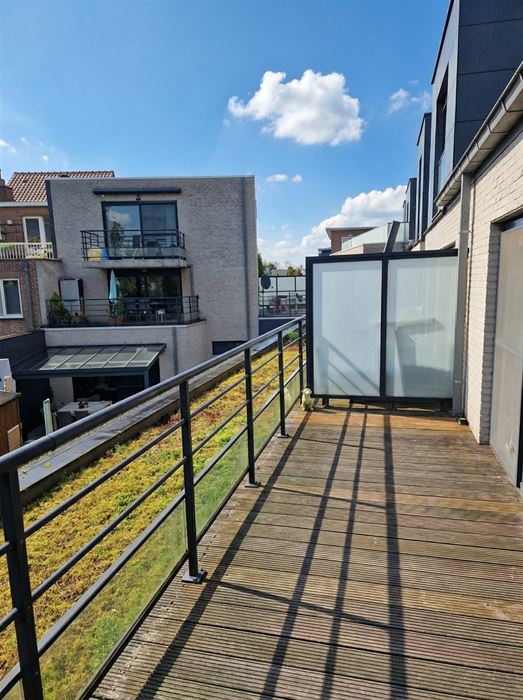 MOOI 2-SLPK-APP MET GARAGE EN TERRAS