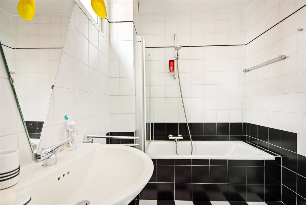 3-SLPK-APPARTEMENT MET KELDER EN GARAGE