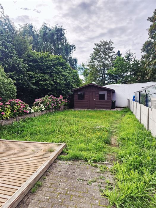 GOED GELEGEN KNUSSE WONING MET TUIN