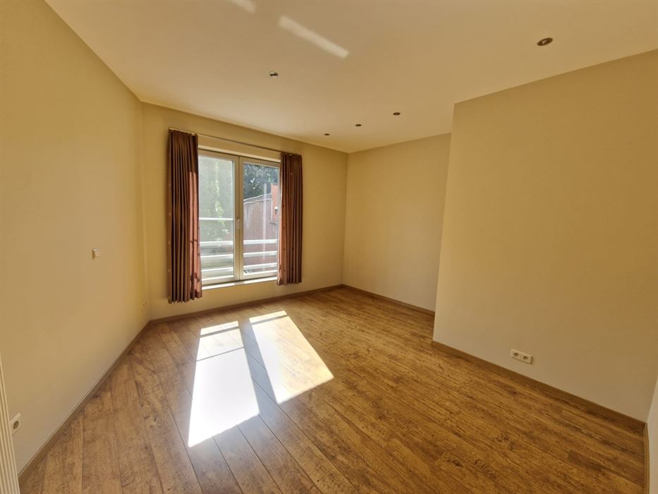 PERFECT ONDERHOUDEN 2-SLPK-APPARTEMENT