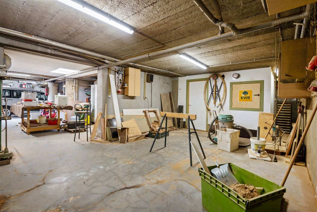 ZEER RUSTIG GELEGEN VILLA TE KOOP