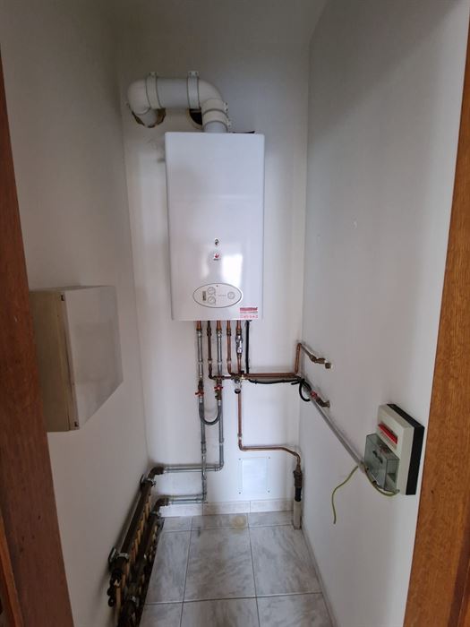 GOED GELEGEN APPARTEMENT MET GARAGE