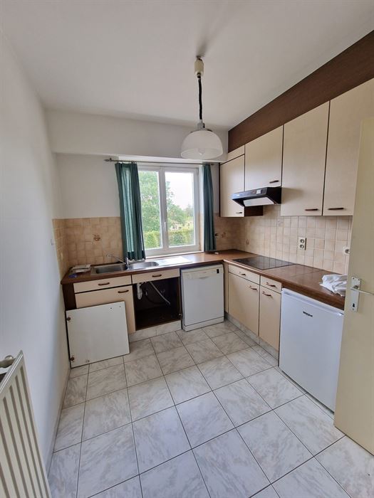 GOED GELEGEN APPARTEMENT MET GARAGE
