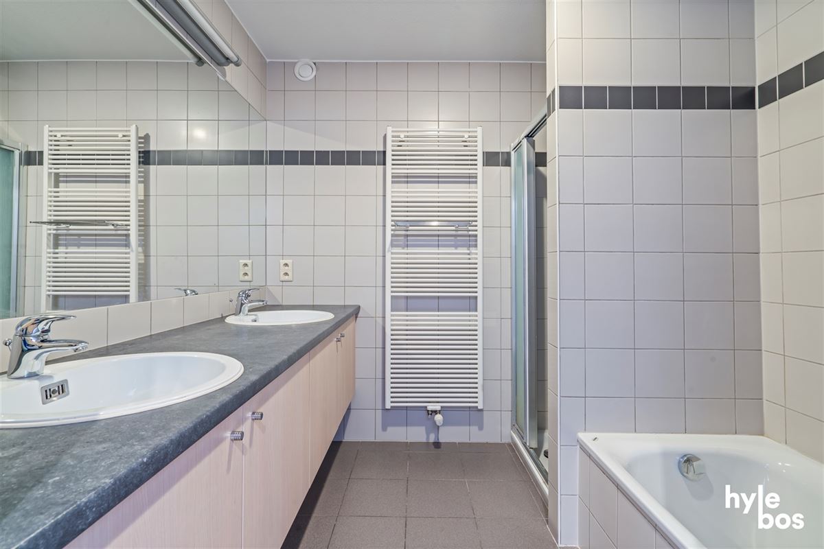 Foto 35 : Appartementsgebouw te 9100 SINT-NIKLAAS (België) - Prijs Prijs op aanvraag