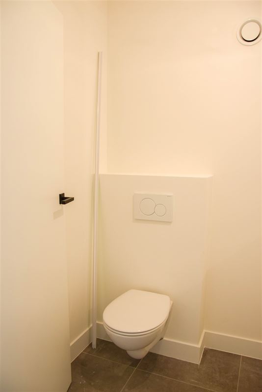 Foto 8 : Appartement te 9100 SINT-NIKLAAS (België) - Prijs 680 €/maand