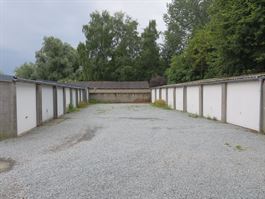Garagebox te 9100 SINT-NIKLAAS (België) - Prijs 65 €/maand