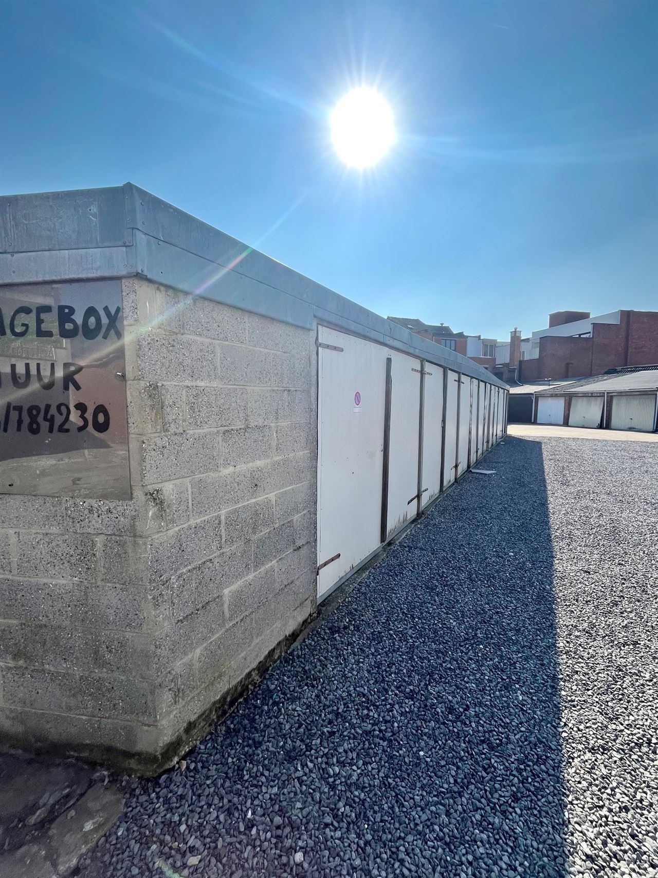 Opbrengsteigendom bestaande uit 11 garages
