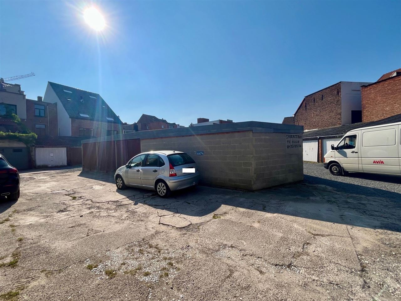 Opbrengsteigendom bestaande uit 11 garages