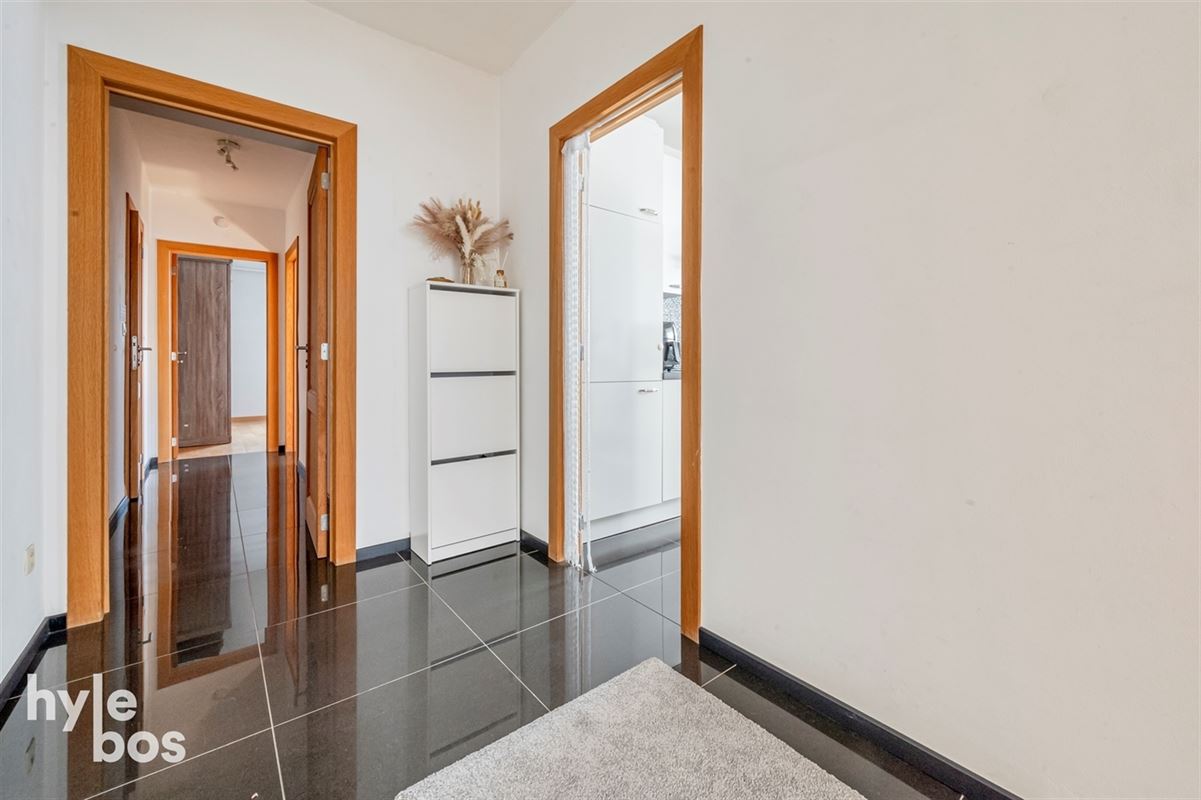 Foto 9 : Appartement te 9100 SINT-NIKLAAS (België) - Prijs € 295.000