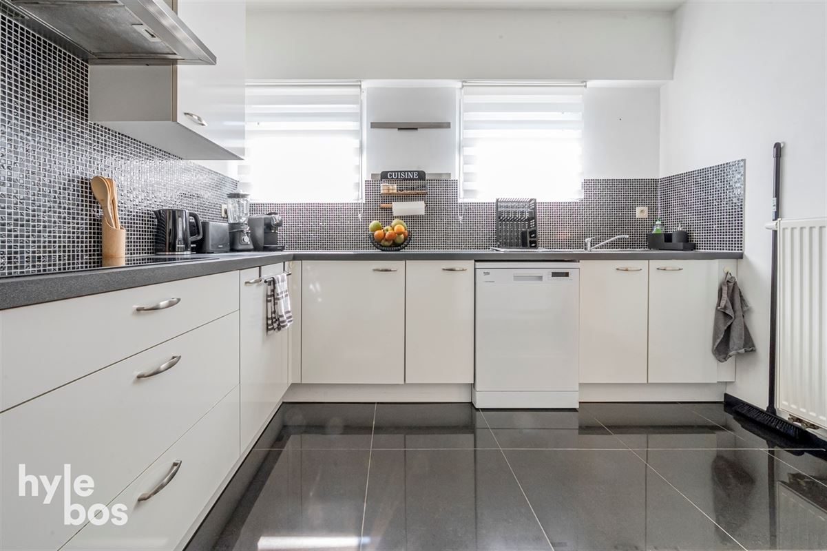 Foto 7 : Appartement te 9100 SINT-NIKLAAS (België) - Prijs € 295.000