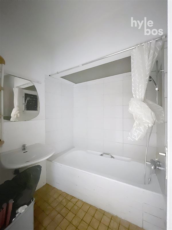 Foto 10 : Appartement te 9100 SINT-NIKLAAS (België) - Prijs € 215.000
