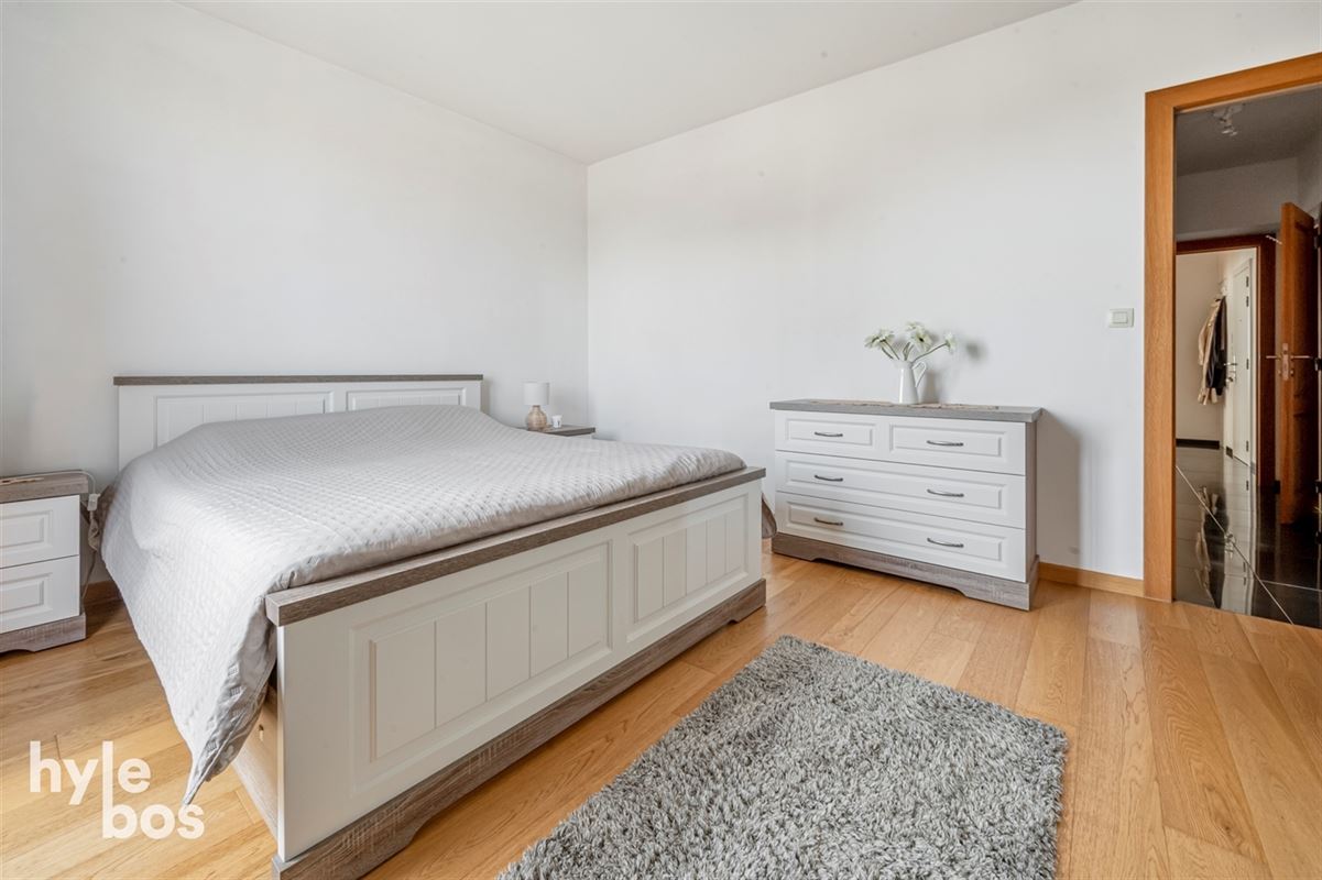 Foto 11 : Appartement te 9100 SINT-NIKLAAS (België) - Prijs € 295.000