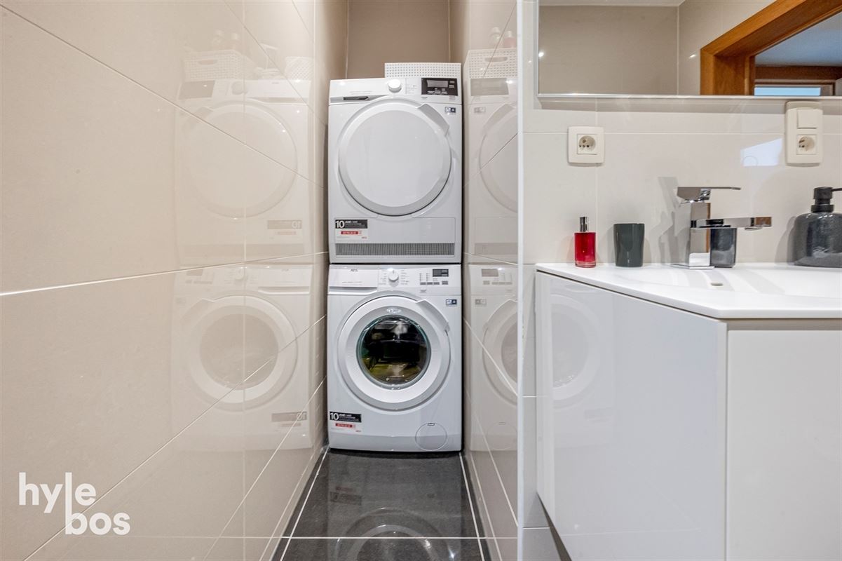 Foto 13 : Appartement te 9100 SINT-NIKLAAS (België) - Prijs € 295.000