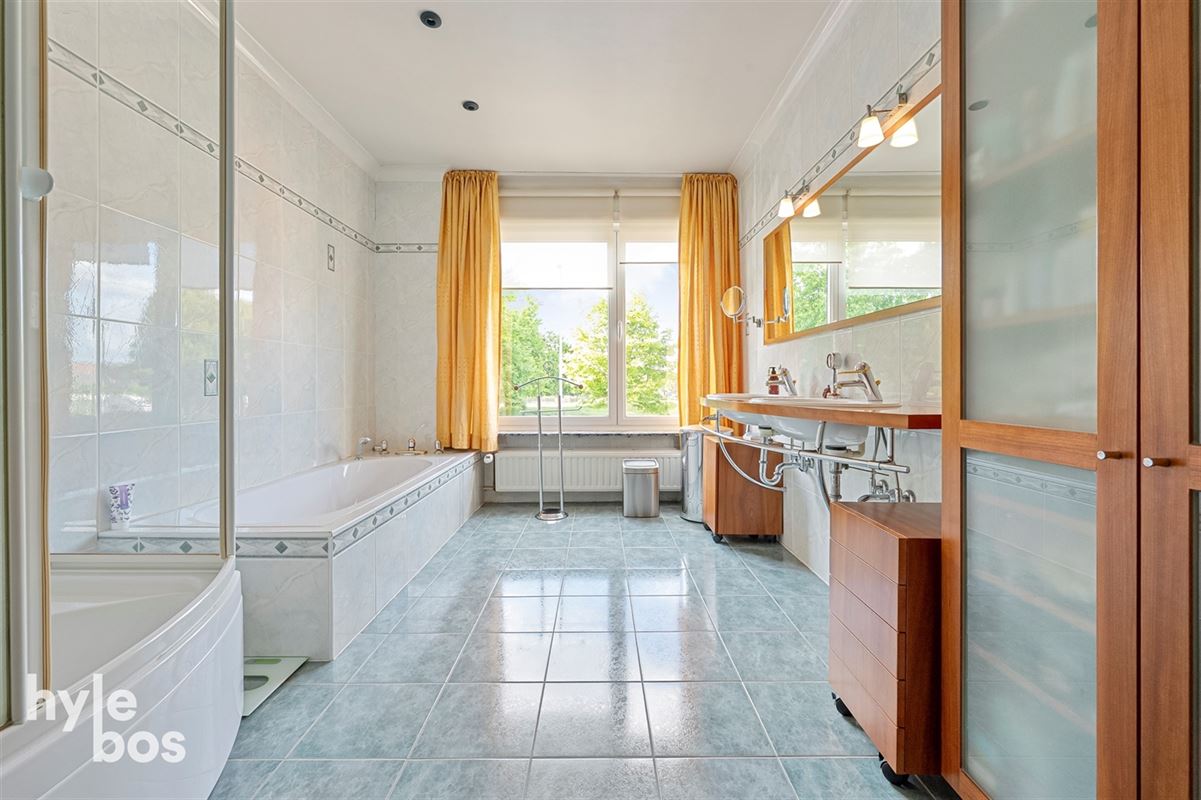 Foto 14 : Huis te 9100 SINT-NIKLAAS (België) - Prijs € 595.000