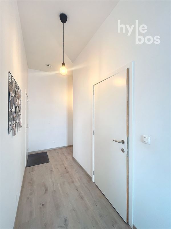 Foto 8 : Appartement te 9100 SINT-NIKLAAS (België) - Prijs 925 €/maand