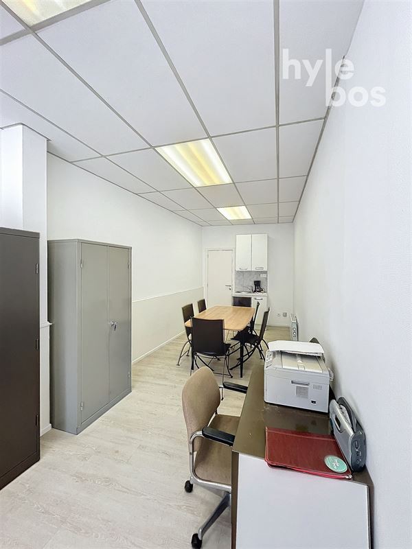 Foto 2 : Burelen te  SINT-NIKLAAS (België) - Prijs 450 €/maand