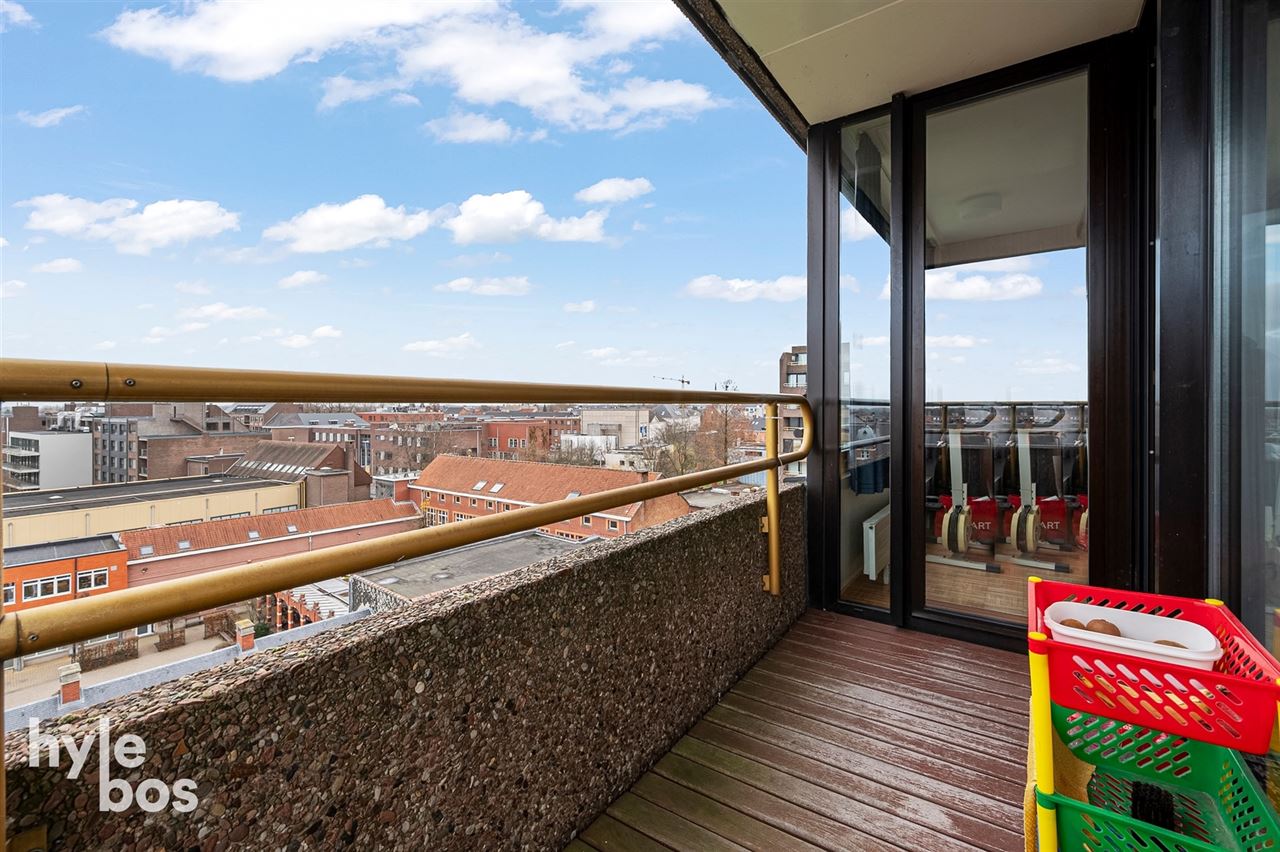 Centraal gelegen 3 slaapkamer appartement met parking