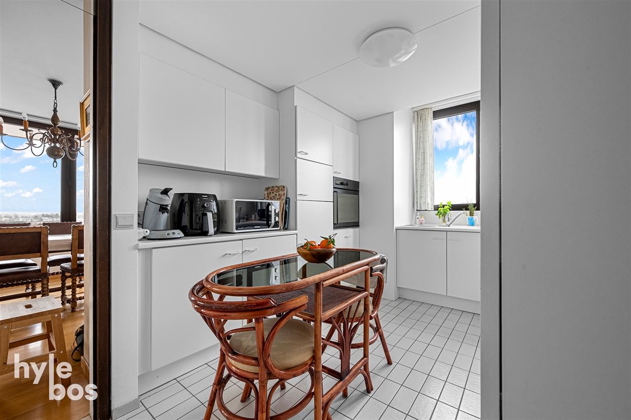 Centraal gelegen 3 slaapkamer appartement met parking