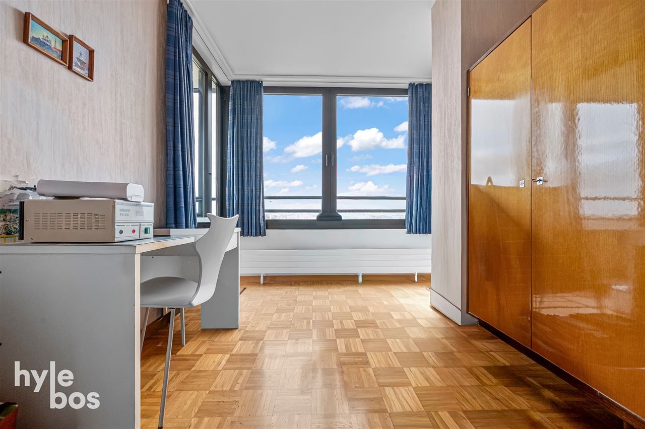 Centraal gelegen 3 slaapkamer appartement met parking