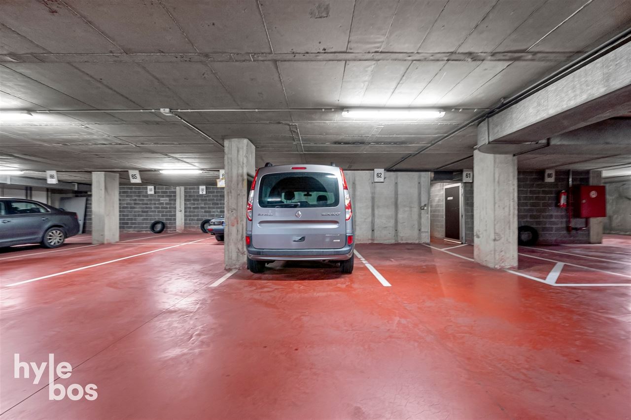 Centraal gelegen 3 slaapkamer appartement met parking