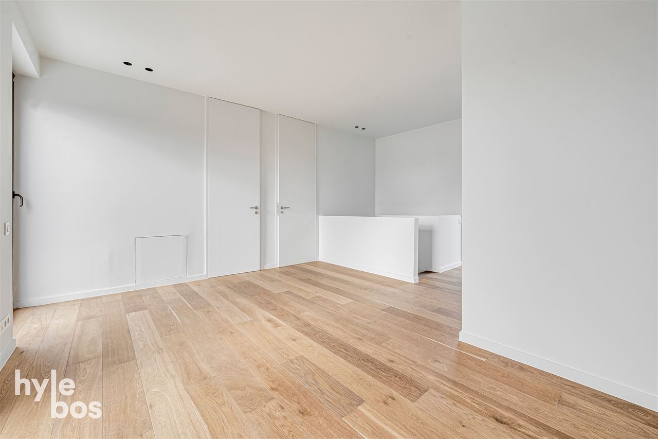 Luxueus energiezuinig penthouse met dakterras in centrum