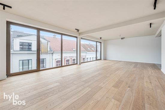 Luxueus energiezuinig penthouse met dakterras in centrum