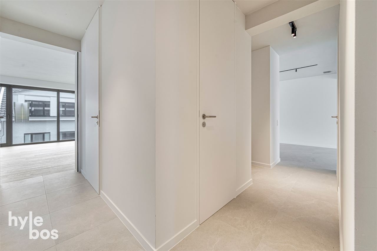 Luxueus energiezuinig penthouse met dakterras in centrum